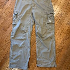 Mountain Hardwear Tan Cargo Hiking Pants-men’s Large